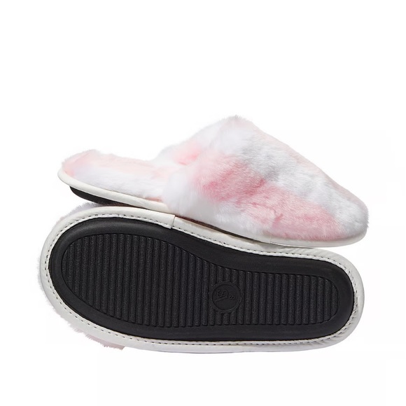 Slippers pink and white Victoria’s Secret soft fuzzy slippers size medium 💕 - Picture 6 of 7